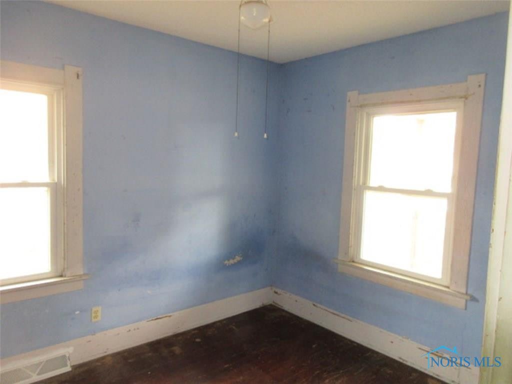 1002 Patchen Road Oregon, OH 43616 - Photo 14 of 20 Gallery Image 14