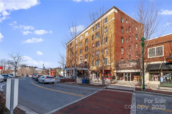 $339,000 | 538 North Main Street, Unit 519 518 520, Hendersonville, NC 28792