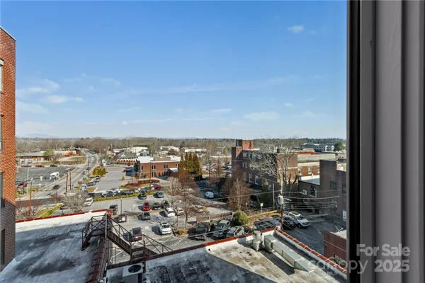 $339,000 | 538 North Main Street, Unit 519 518 520, Hendersonville, NC 28792