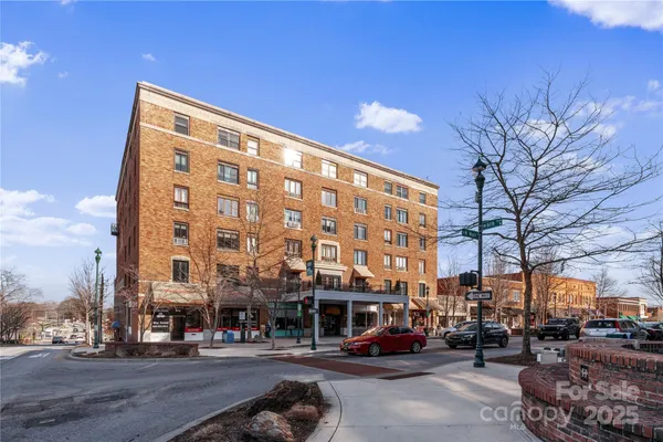 $339,000 | 538 North Main Street, Unit 519 518 520, Hendersonville, NC 28792