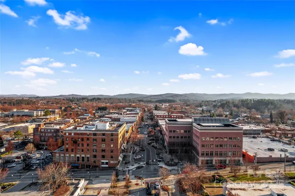 $339,000 | 538 North Main Street, Unit 519 518 520, Hendersonville, NC 28792