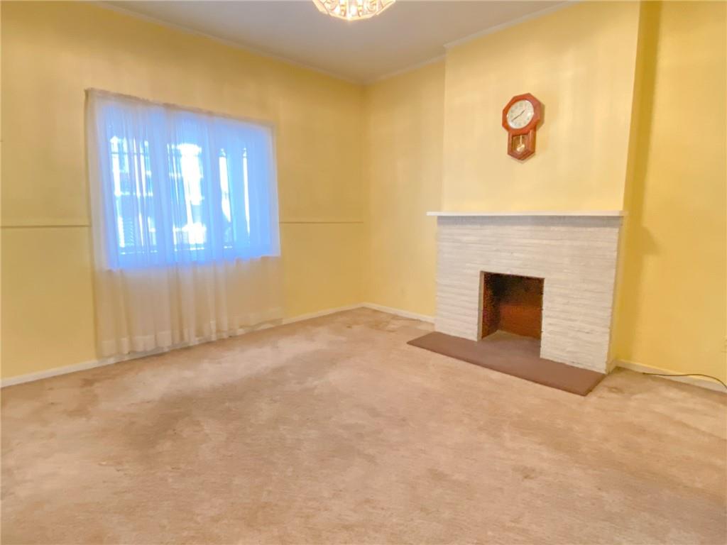 5424 Howe Street Pittsburgh, PA 15232 - Photo 3 of 25 Gallery Image 3