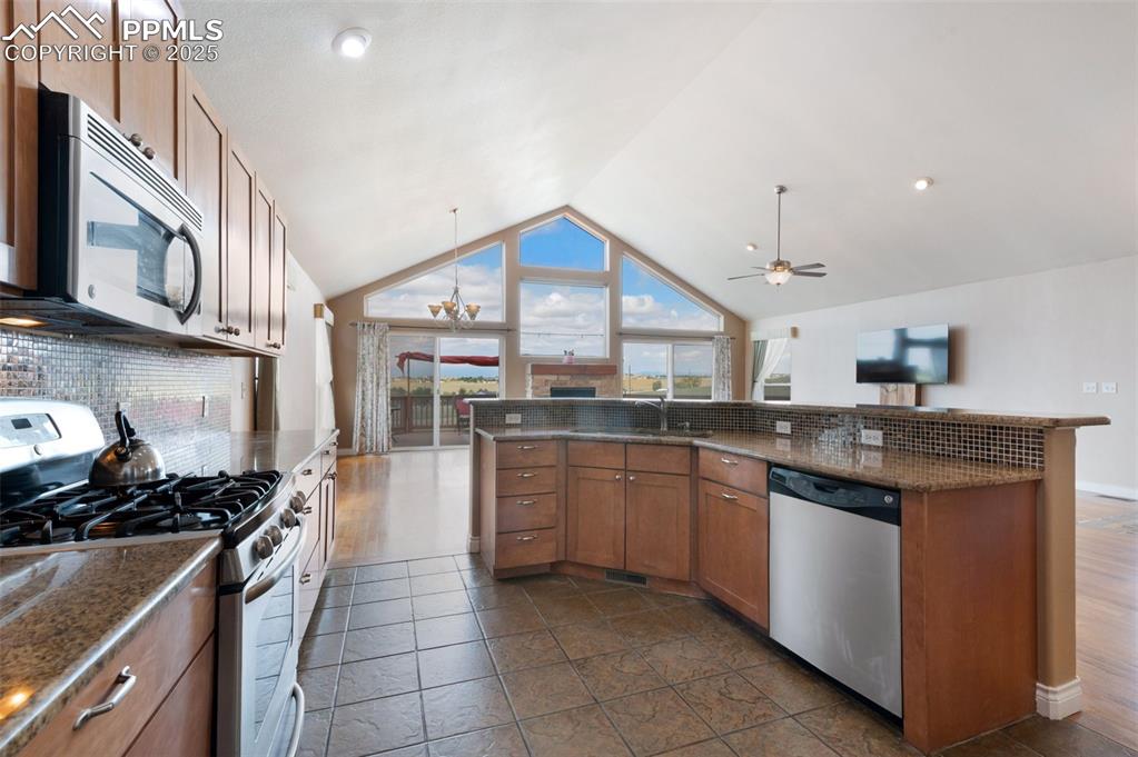 3730 Curtis Road Peyton, CO 80831 - Photo 5 of 50 Breakfast Bar