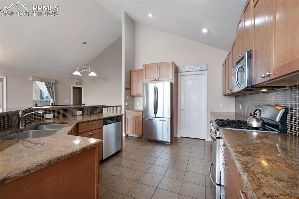 3730 Curtis Road Peyton, CO 80831 - Photo 6 of 50 Stainless Steel Appliances
