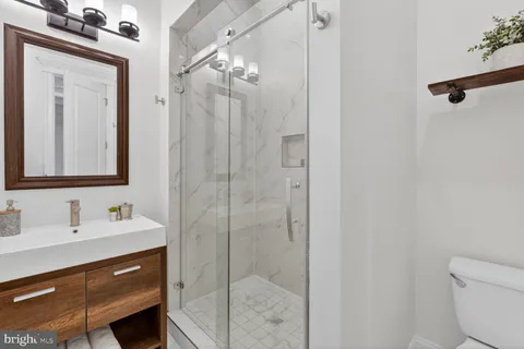 $949,000 | 600 Harvard Street Northwest, Unit 1, Washington, DC 20001