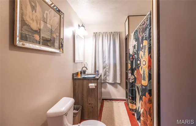 $1,200,000 | 3385 County Road 5615, Bunker, MO 63629