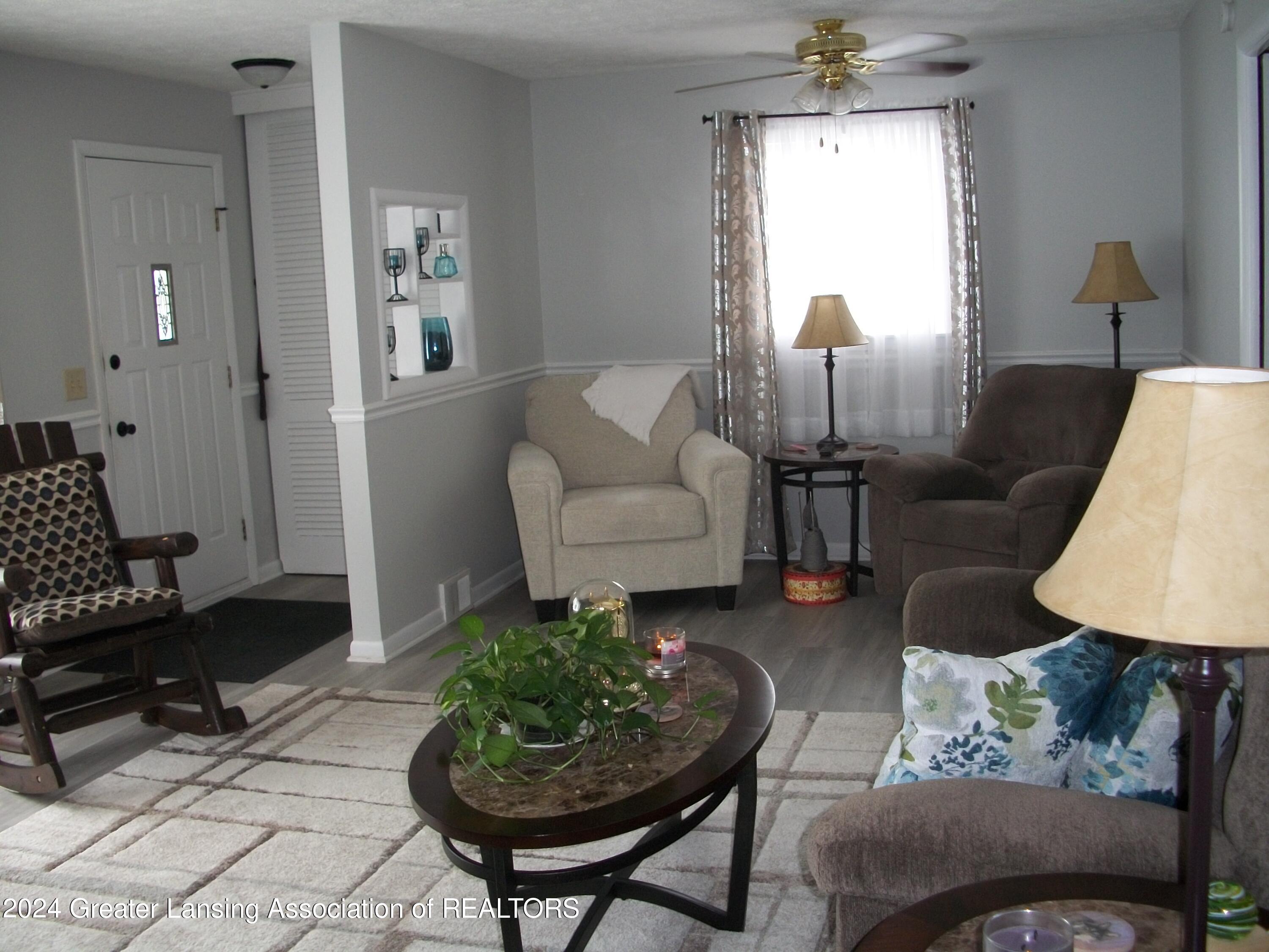 1139 Gould Road Lansing, MI 48917 - Photo 9 of 28 100_5529