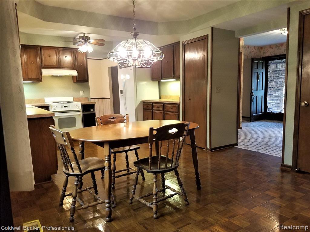1862 Ludgate Lane Rochester Hills, MI 48309 - Photo 14 of 54
