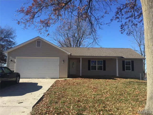 $2,300 | 1707 Wakefield Drive, St. Peters, MO 63376