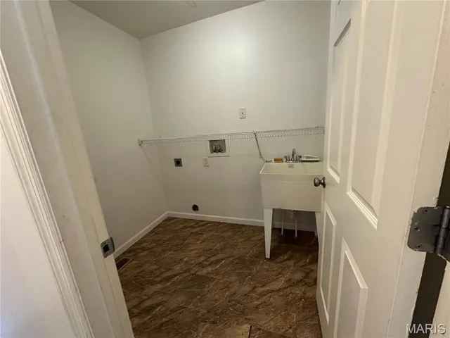 $2,300 | 1707 Wakefield Drive, St. Peters, MO 63376