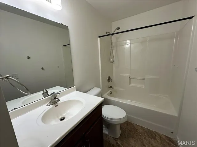 $2,300 | 1707 Wakefield Drive, St. Peters, MO 63376