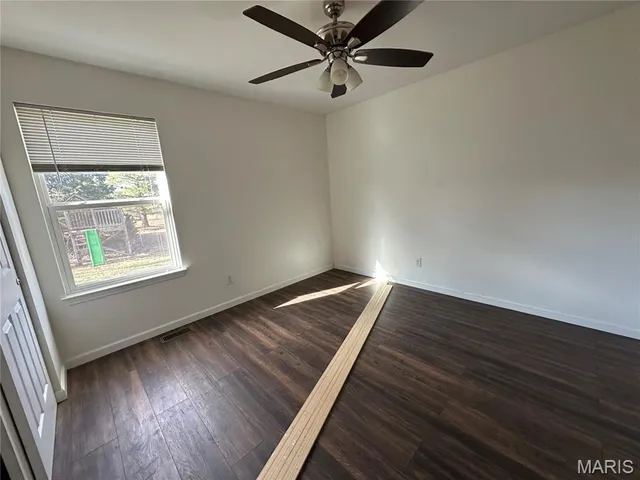 $2,300 | 1707 Wakefield Drive, St. Peters, MO 63376