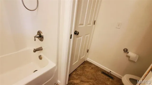 $2,300 | 1707 Wakefield Drive, St. Peters, MO 63376