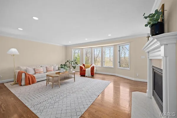 $595,000 | 9 Hunters Point, O'Fallon, IL 62269