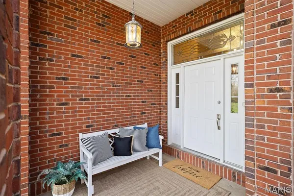 $595,000 | 9 Hunters Point, O'Fallon, IL 62269