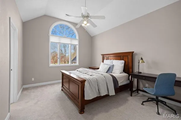 $595,000 | 9 Hunters Point, O'Fallon, IL 62269