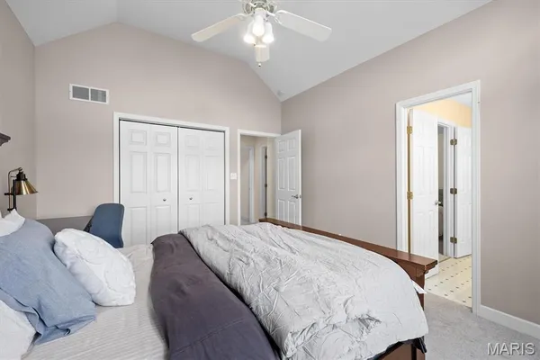 $595,000 | 9 Hunters Point, O'Fallon, IL 62269