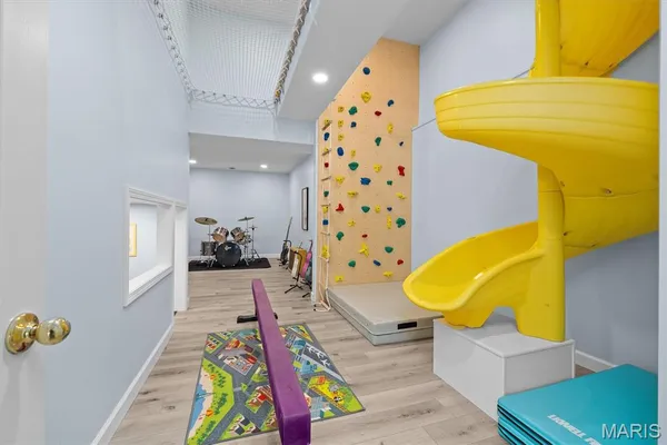 $595,000 | 9 Hunters Point, O'Fallon, IL 62269