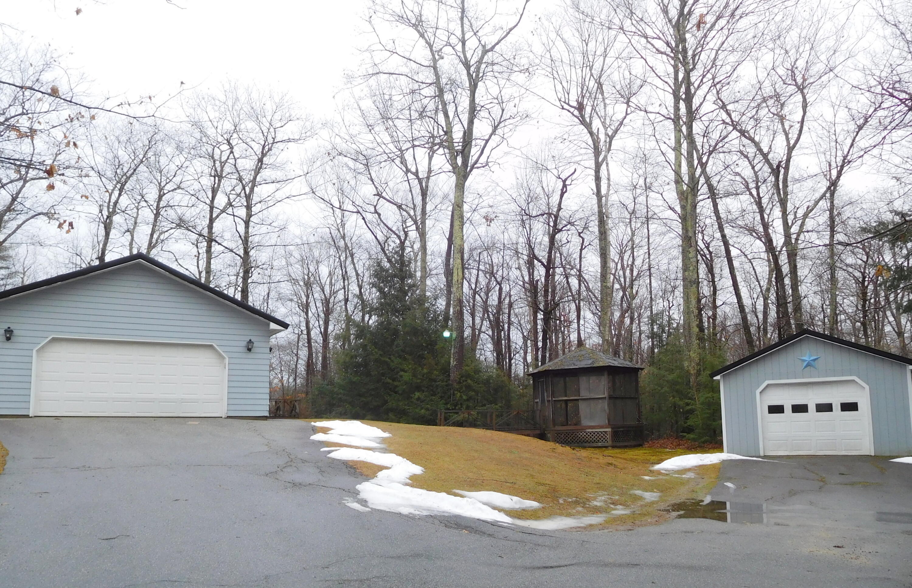 146 Dyer Road Lewiston, ME 04240 - Photo 2 of 27 02