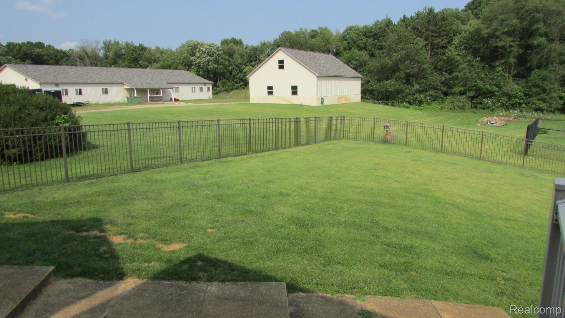 680 North Cedar Road Fowlerville, MI 48836 - Photo 31 of 46 33_680 (2).JPG