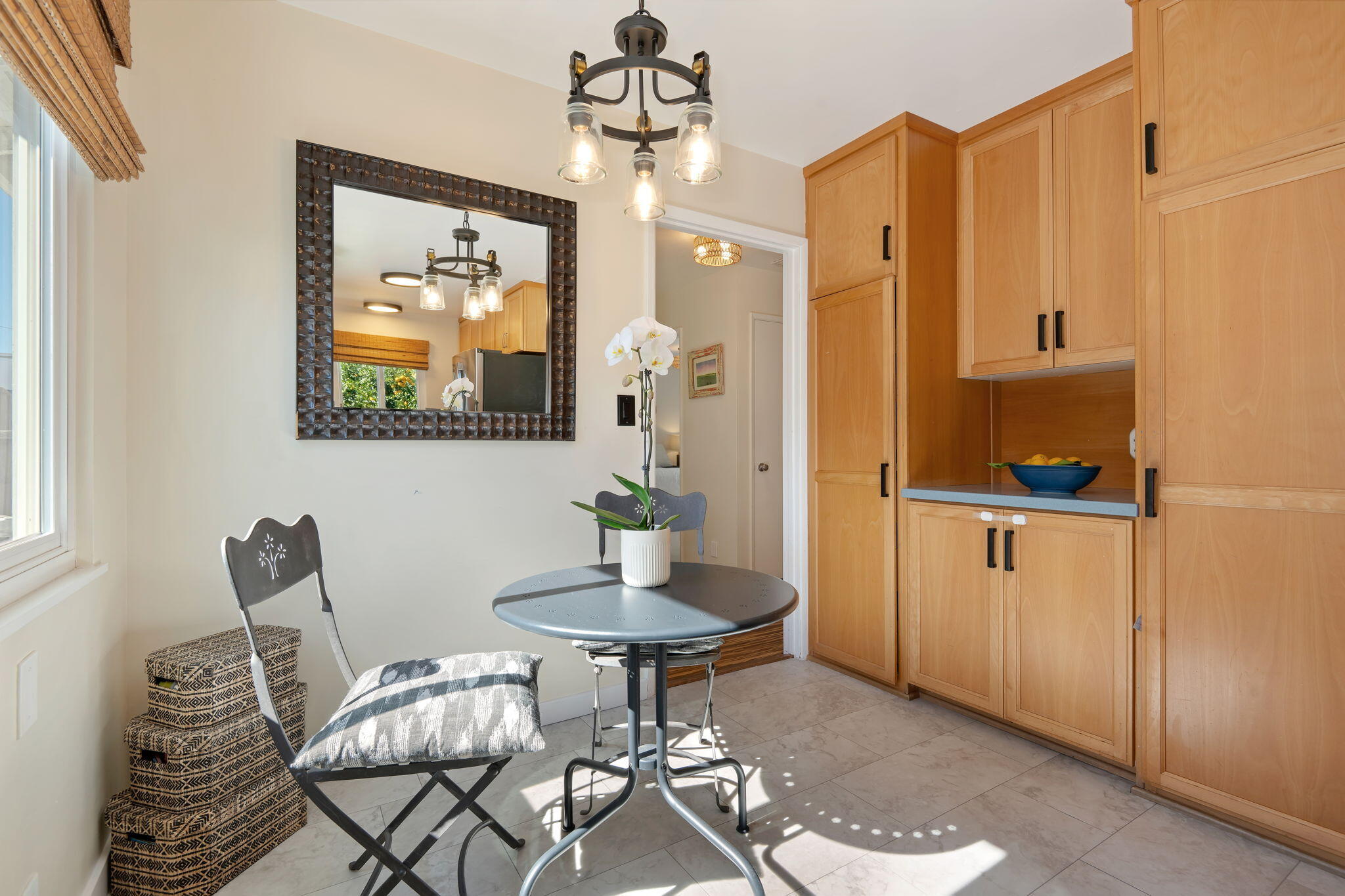 36 Tinker Way Santa Barbara, CA 93101 - Photo 13 of 26 14-Breakfast Area