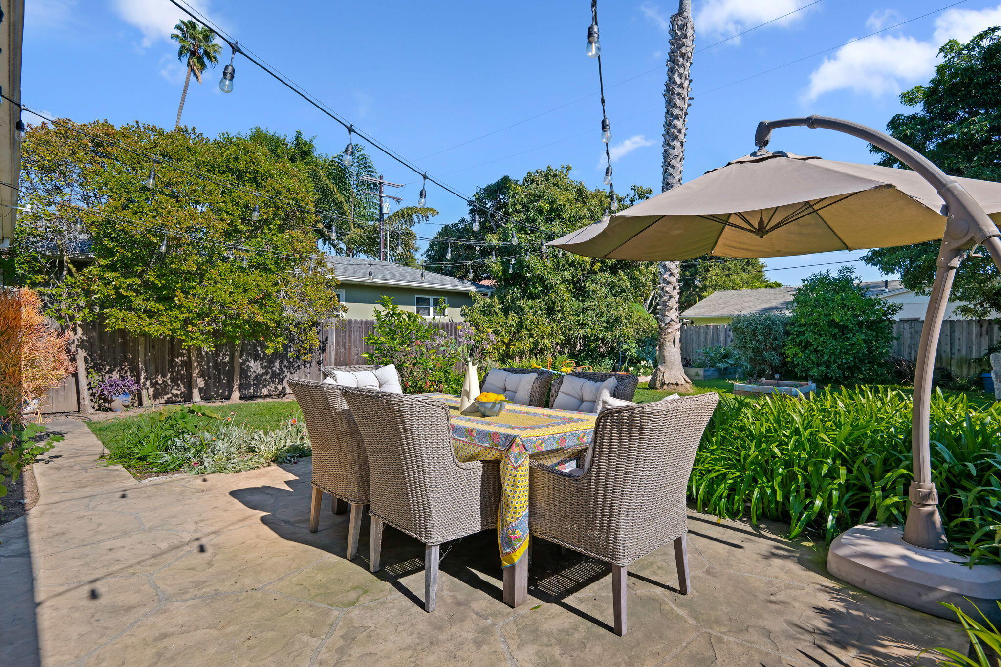 36 Tinker Way Santa Barbara, CA 93101 - Photo 21 of 26 22-Back Patio
