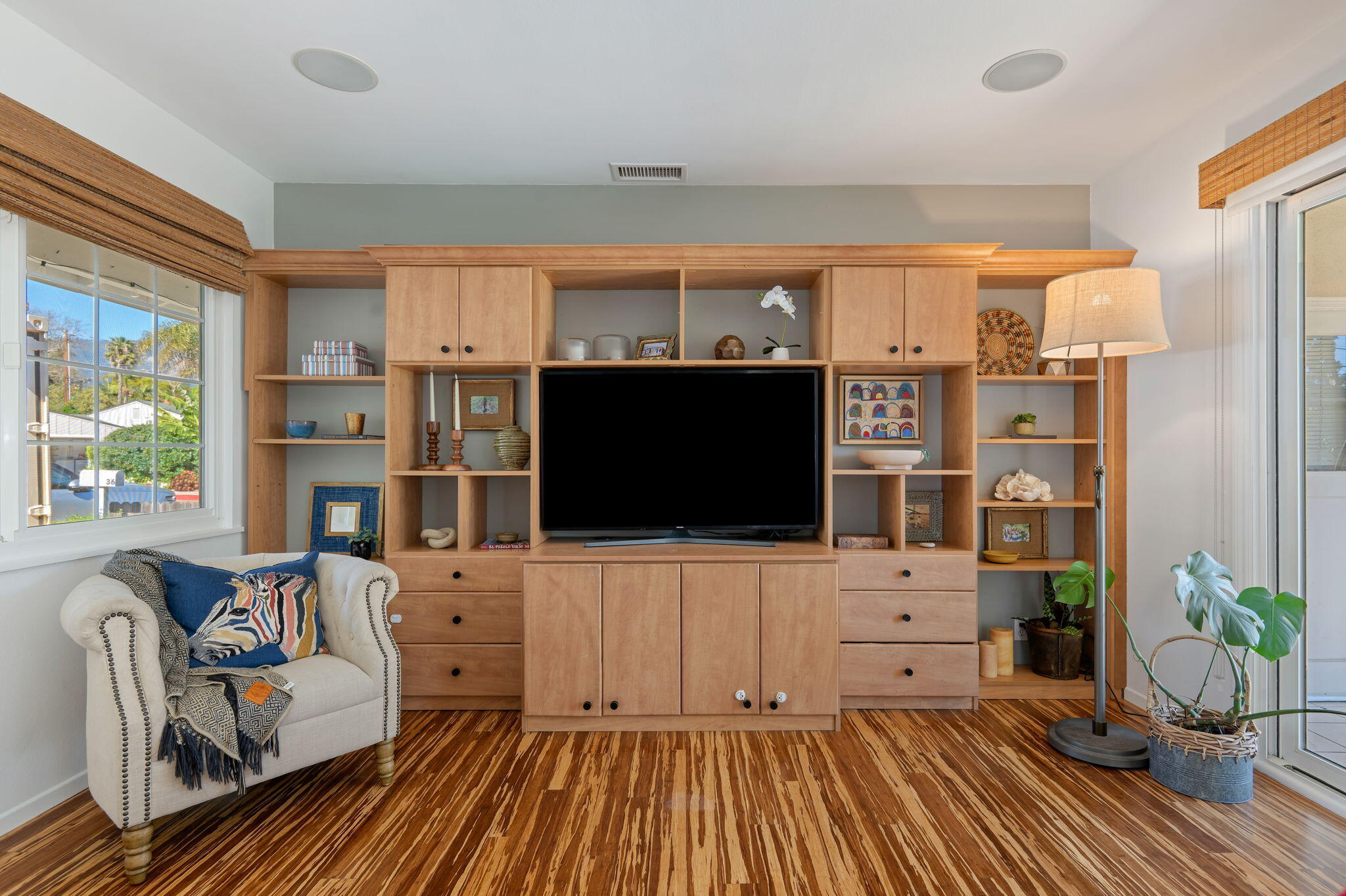 36 Tinker Way Santa Barbara, CA 93101 - Photo 6 of 26 07-Living Room
