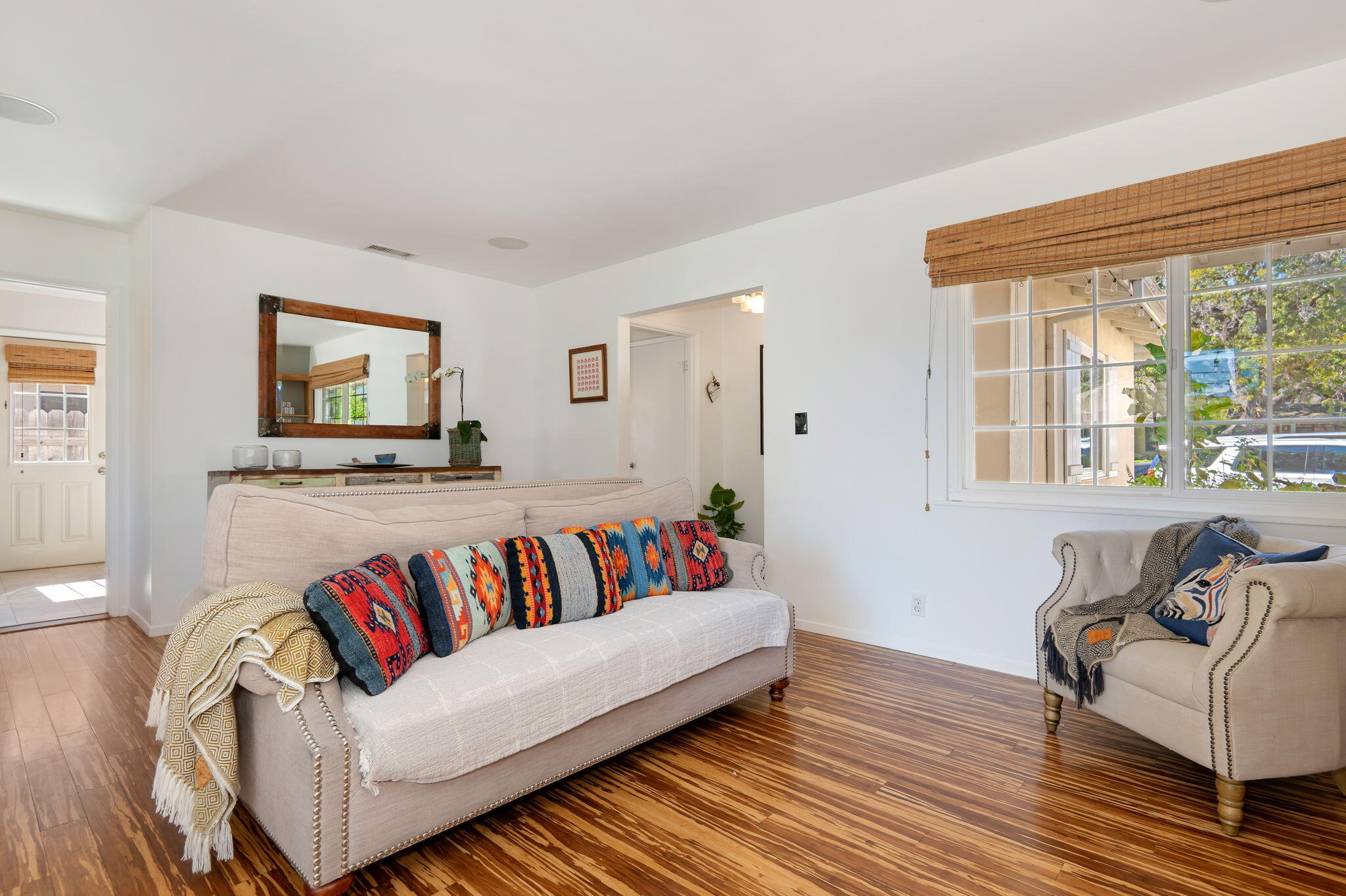36 Tinker Way Santa Barbara, CA 93101 - Photo 7 of 26 08-Living Room