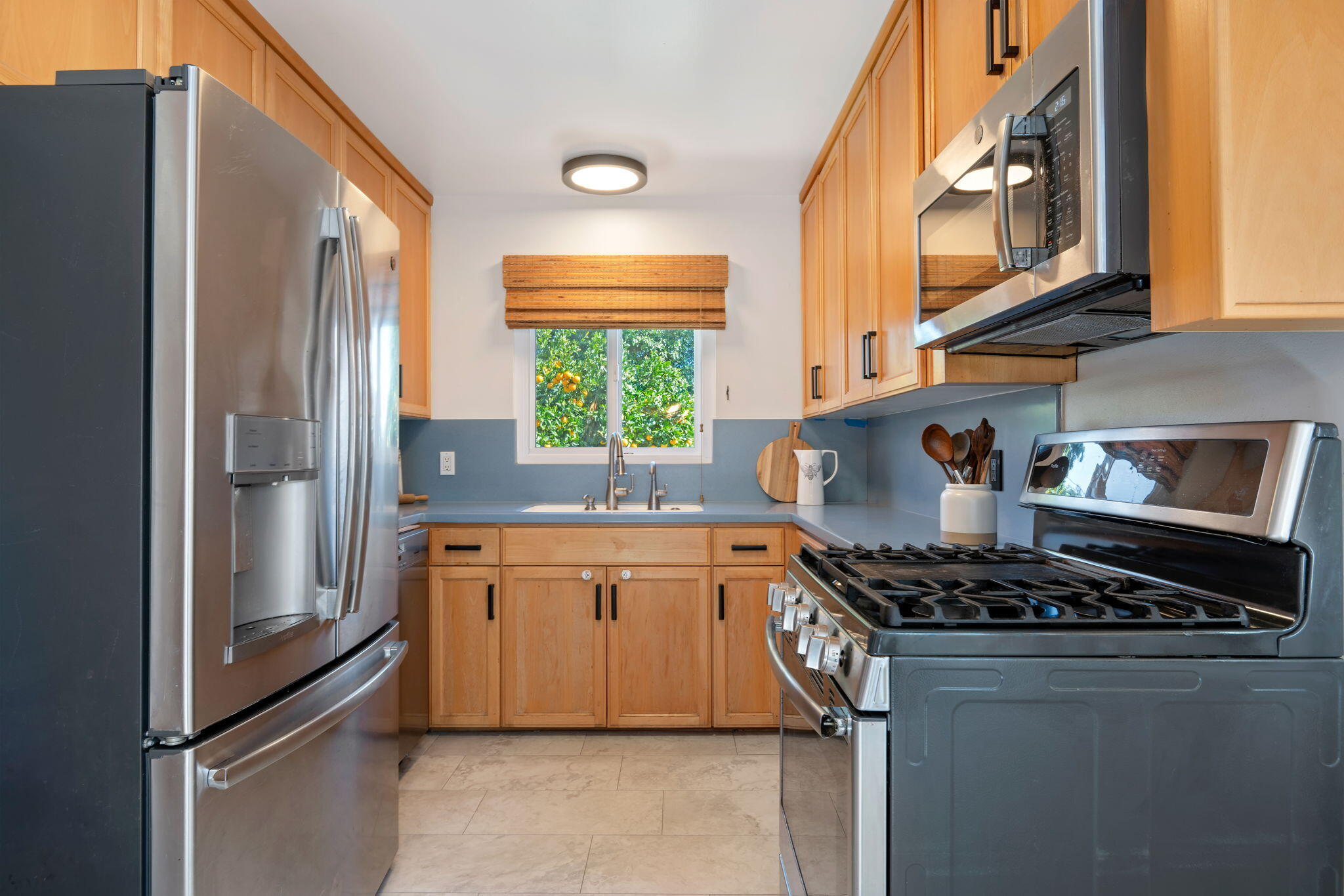 36 Tinker Way Santa Barbara, CA 93101 - Photo 10 of 26 11-Kitchen