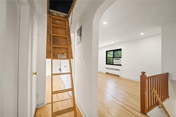$330,000 | 73-10 Springfield Boulevard, Unit B | Oakland Gardens