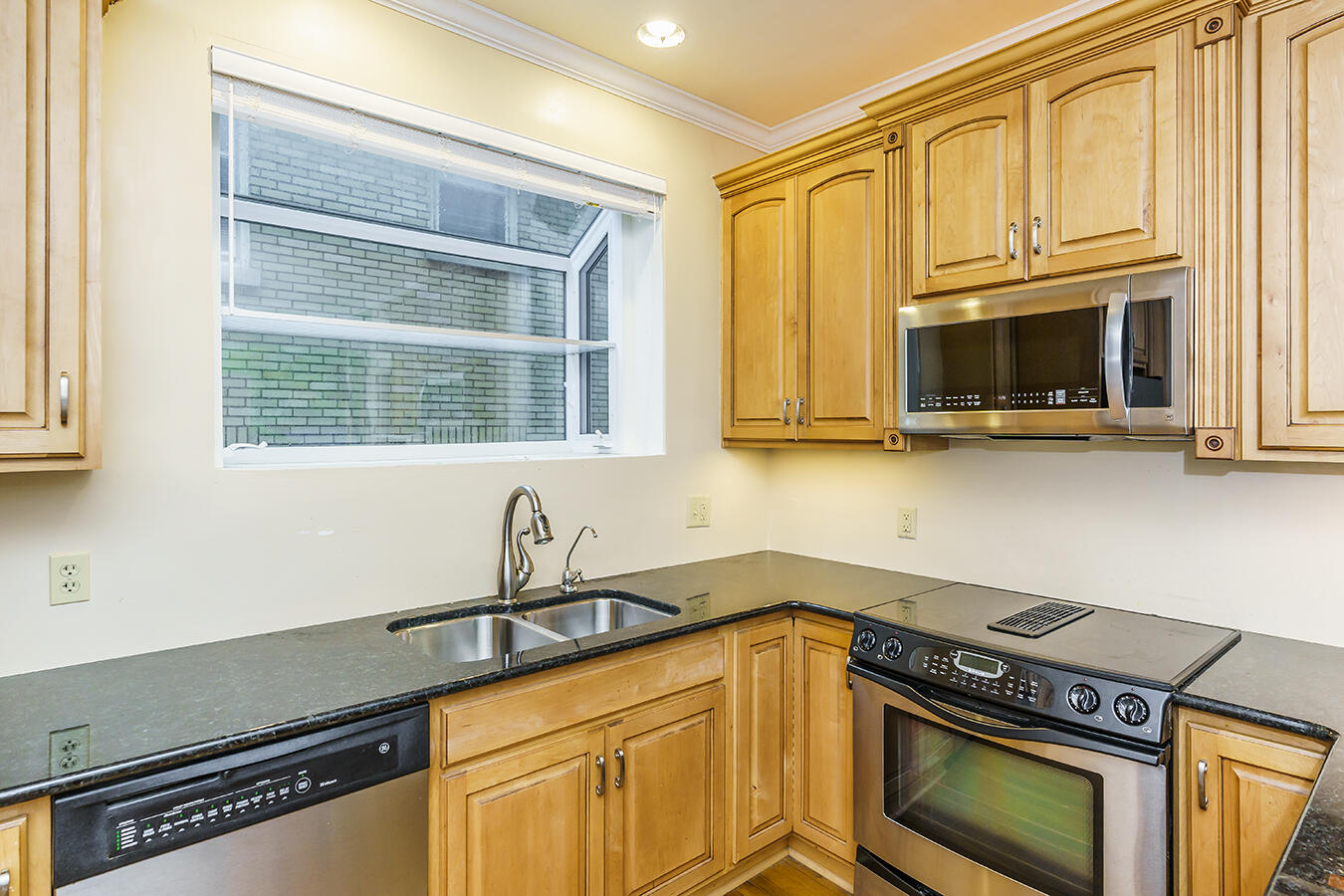 1048 Fontaine Road Lexington, KY 40502 - Photo 13 of 47 1048fontaine13