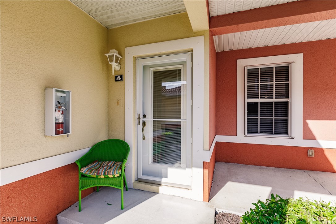 5260 Park Road, Unit 4 Fort Myers, FL 33908 - Photo 4 of 30 Gallery Image 4