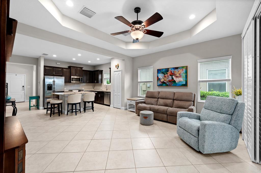 13542 Circa Crossing Drive Lithia, FL 33547 - Photo 6 of 25 Gallery Image 6