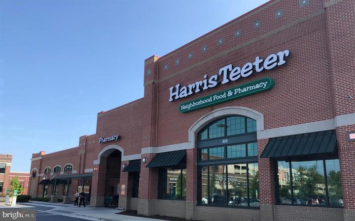10019 Vanderbilt Circle, Unit 10 Rockville, MD 20850 - Photo 19 of 22 a front view of a building
