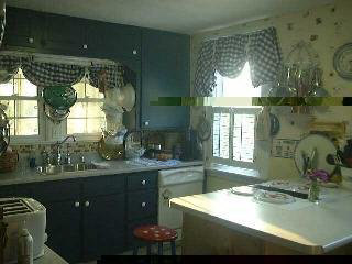 13332 Briar Hill Road Carleton, MI 48117 - Photo 5 of 15 738449-4.JPG