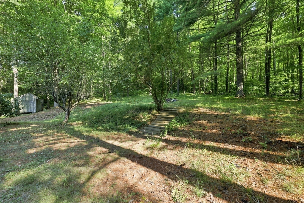 93 Leno Road Holland, MA 01521 - Photo 34 of 42 Gallery Image 34