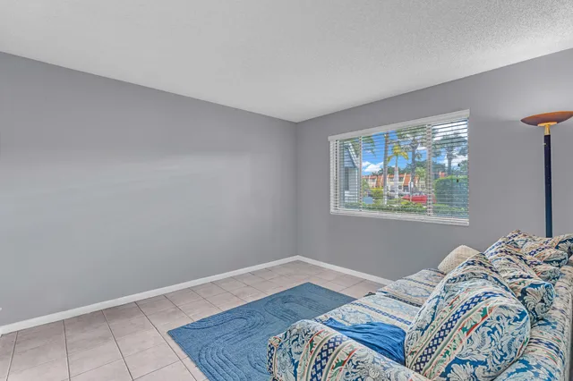 $155,000 | 4465 Luxemburg Court, Unit 103, Lake Worth, FL 33467