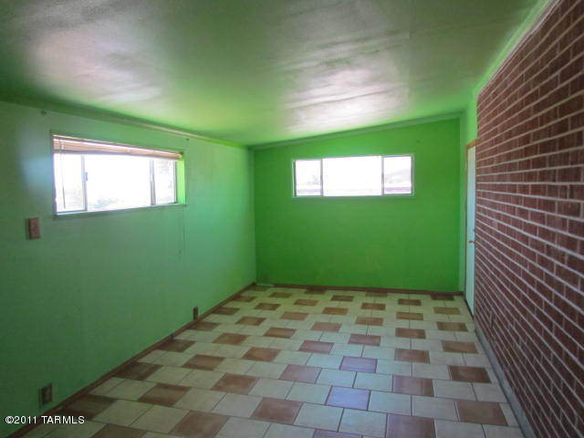 1802 West Merlin Road Tucson, AZ 85713 - Photo 11 of 15