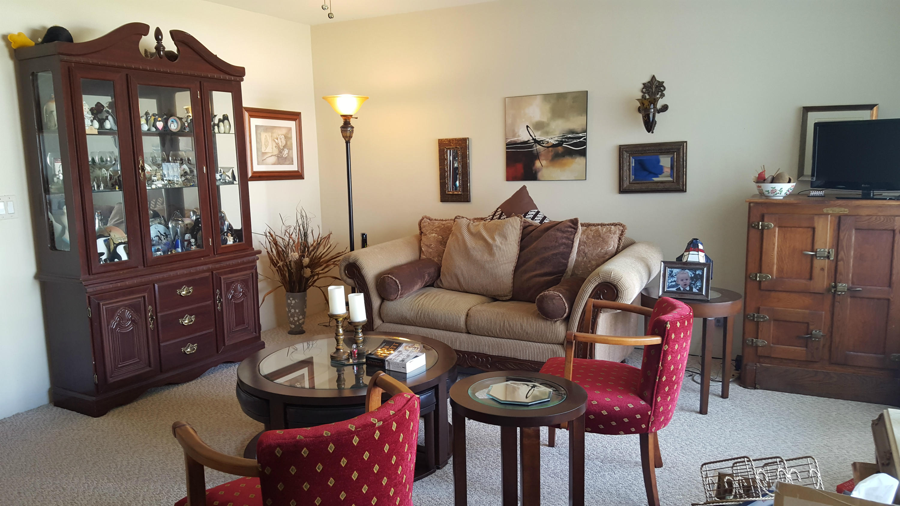 5148 Madison Road Delray Beach, FL 33484 - Photo 4 of 12 MADISON RD LIVING ROOM