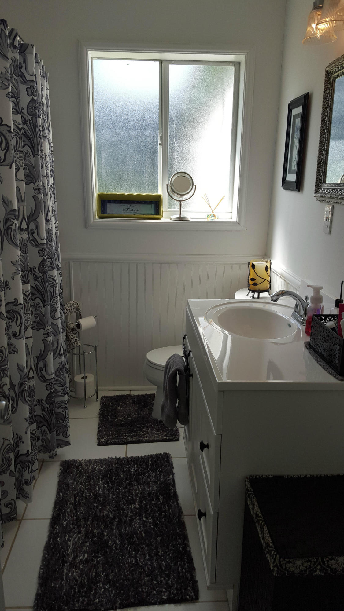 5148 Madison Road Delray Beach, FL 33484 - Photo 8 of 12 MADISON RD BATHROOM