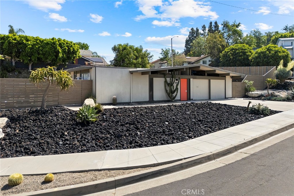 1131 North Encanto Street Orange, CA 92869 - Photo 11 of 34