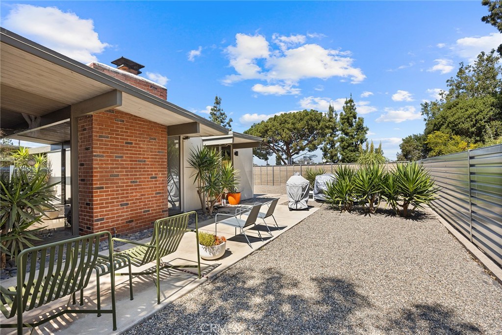 1131 North Encanto Street Orange, CA 92869 - Photo 14 of 34