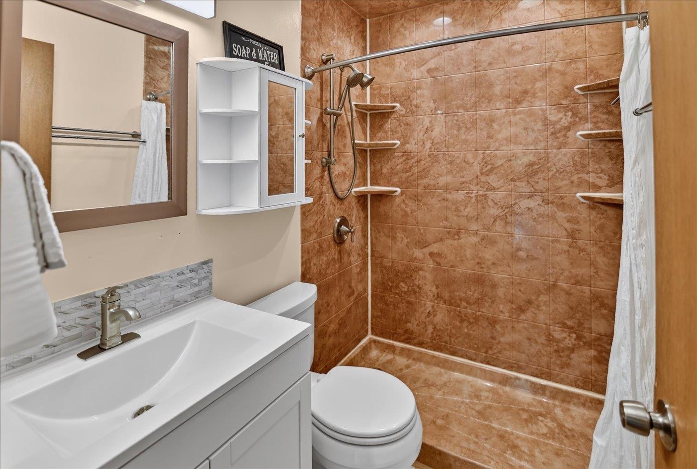 4521 Jade Lane Madison, WI 53714 - Photo 13 of 45
