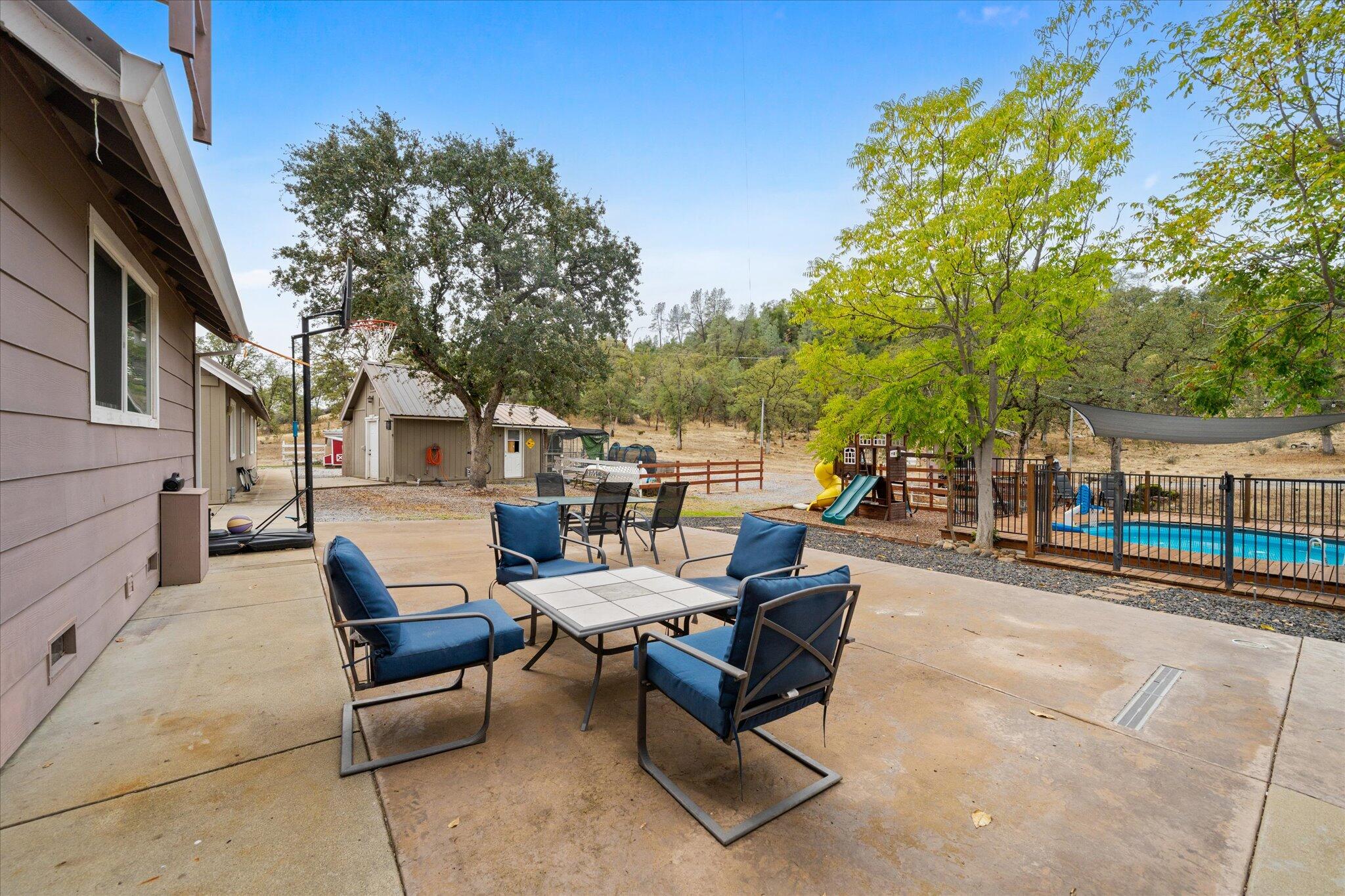 10190 Oak Run Road Oak Run, CA 96069 - Photo 51 of 81 Patio