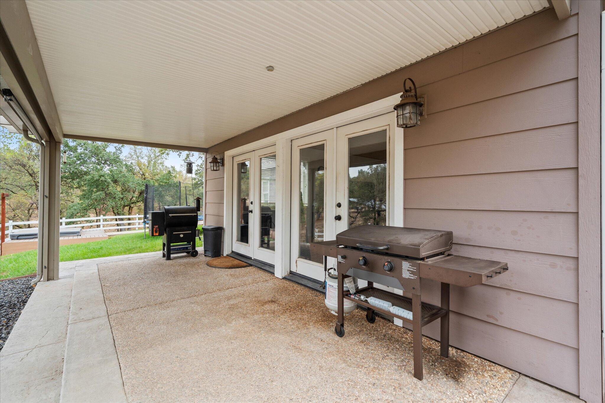 10190 Oak Run Road Oak Run, CA 96069 - Photo 54 of 81 a view of a room with furniture and a yard