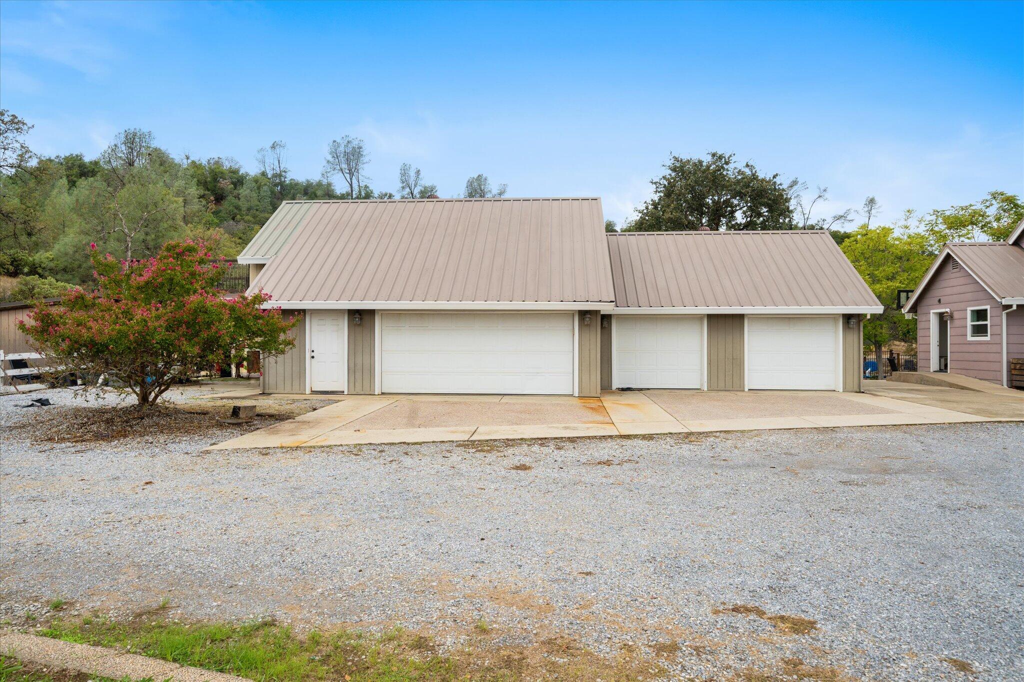 10190 Oak Run Road Oak Run, CA 96069 - Photo 69 of 81 front view of a house