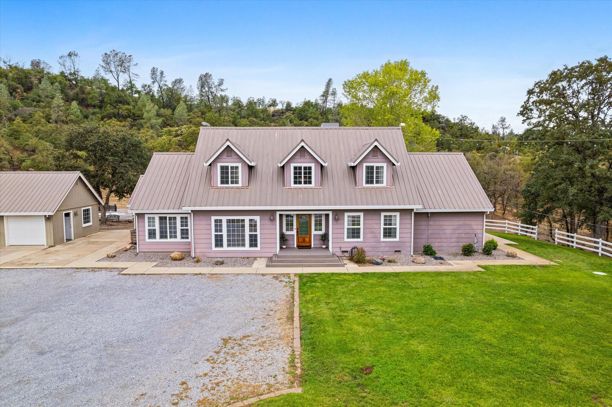 10190 Oak Run Road Oak Run, CA 96069 - Photo 72 of 81 front view of a house with a yard