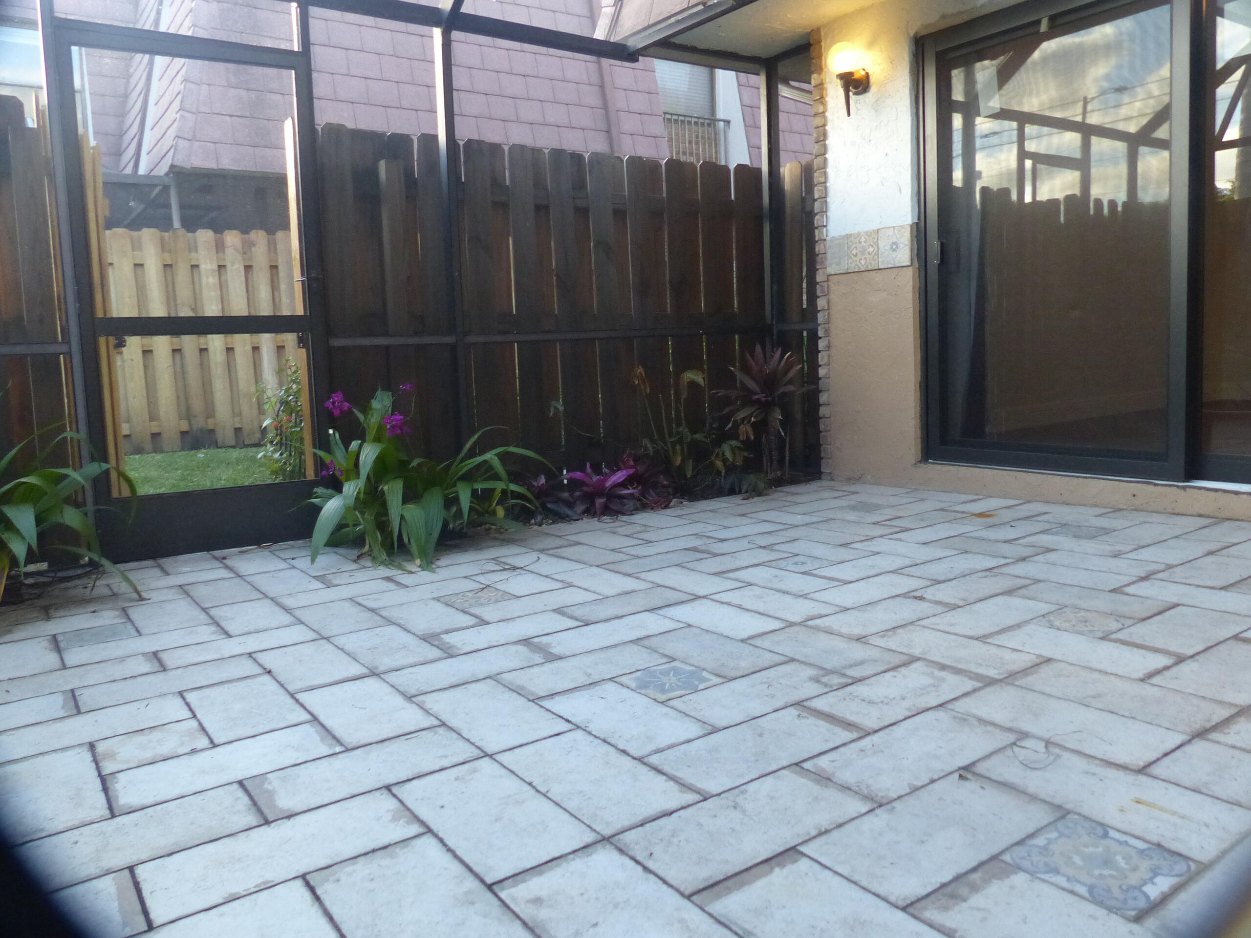 7779 Courtyard Run West Boca Raton, FL 33433 - Photo 17 of 38 2012-03-29 19.20.51
