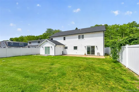 $1,100,000 | 534 Riverside Avenue, Massapequa, NY 11758
