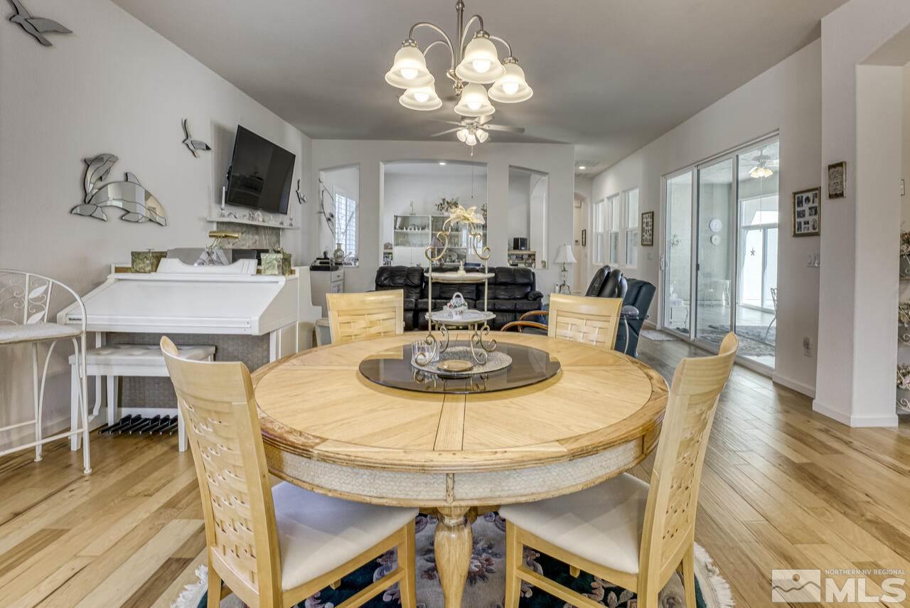 135 Niatross Court Reno, NV 89521 - Photo 12 of 38 Photo 12
